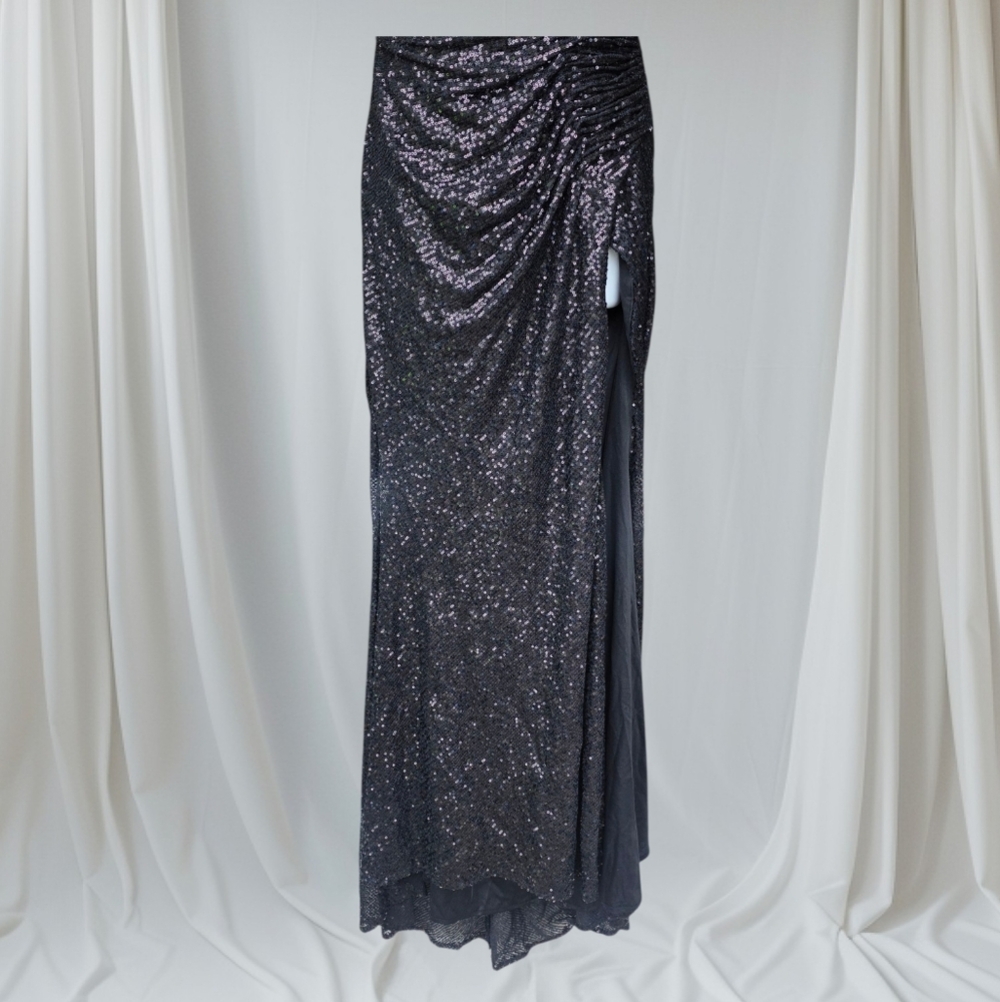 Cinderella Divine Sequin Gown- L - Picture 5 of 15